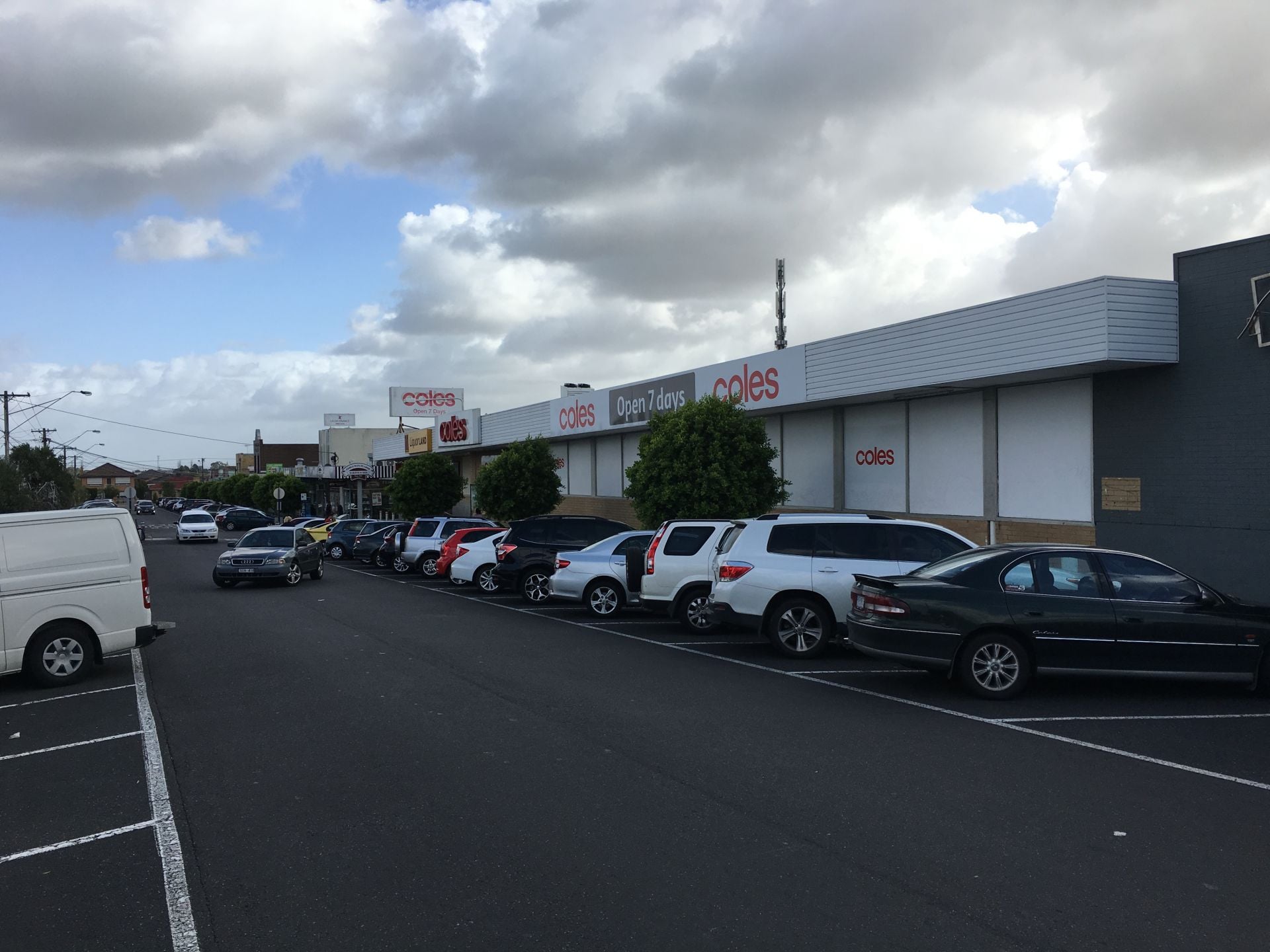 QUALITY SHOP OR OFFICE IN SOUGHT AFTER RETAIL STRIP