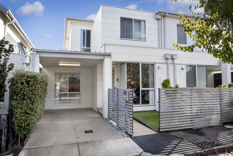 42I Adelaide Street, Footscray - Thumbnail 2