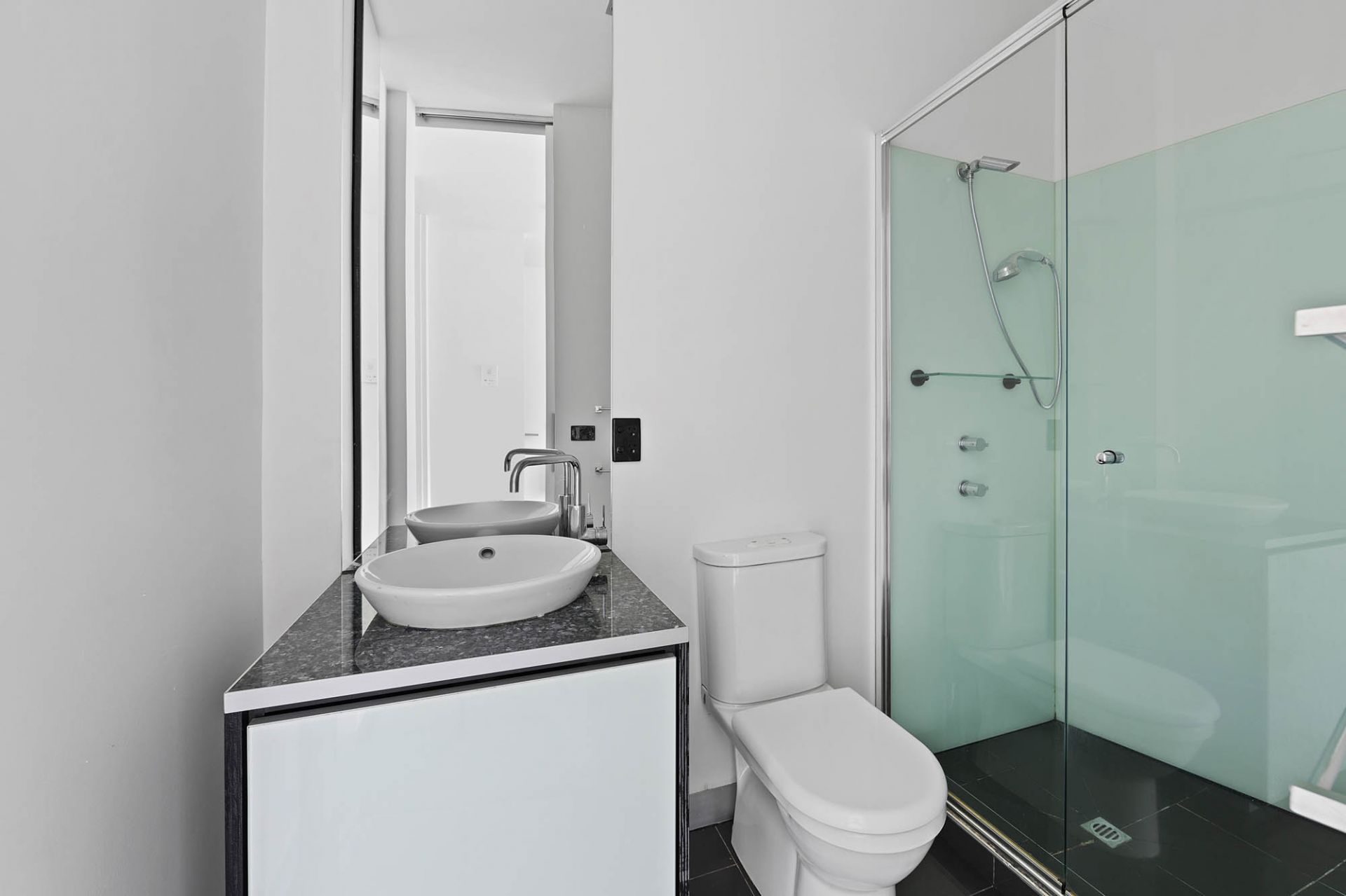 10/186 Barkly Street, St Kilda - Thumbnail 7
