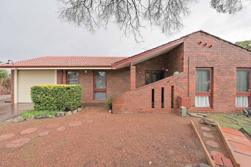 Real Estate For Sale 12 Chelsfield Street Gosnells , WA