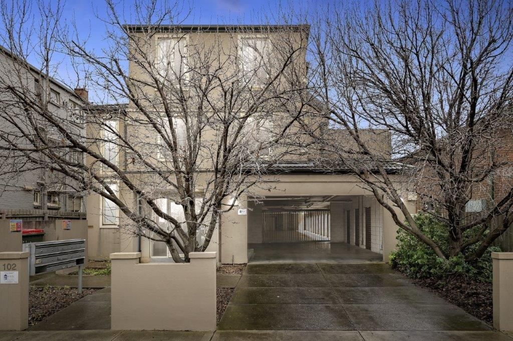 3/102 Cross Street West Footscray VIC, West Footscray - Thumbnail 2