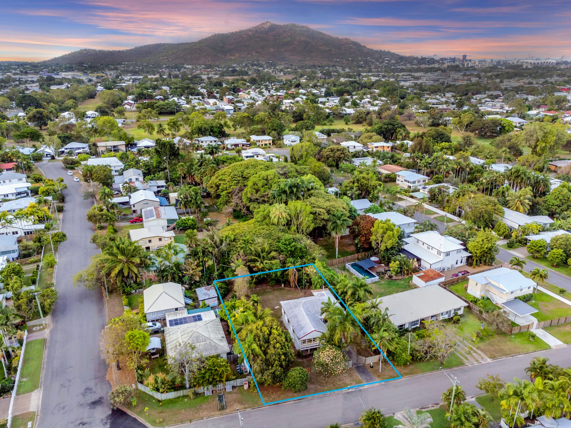 27 Burton Street, Mysterton Harcourts Kingsberry Townsville