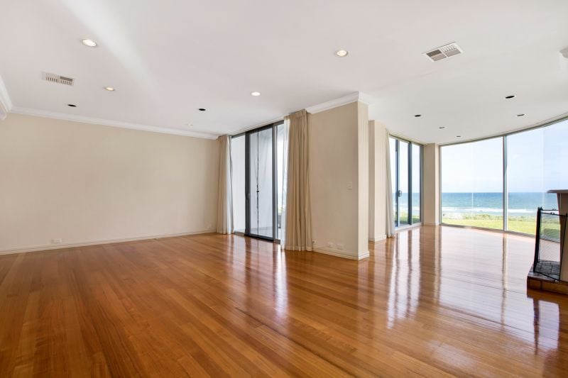4/367 The Esplanade, Henley Beach Williams Real Estate