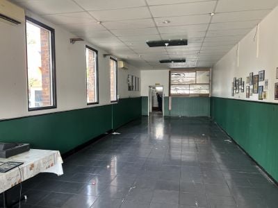 CORNER RETAIL TENANCY READY TO GO!