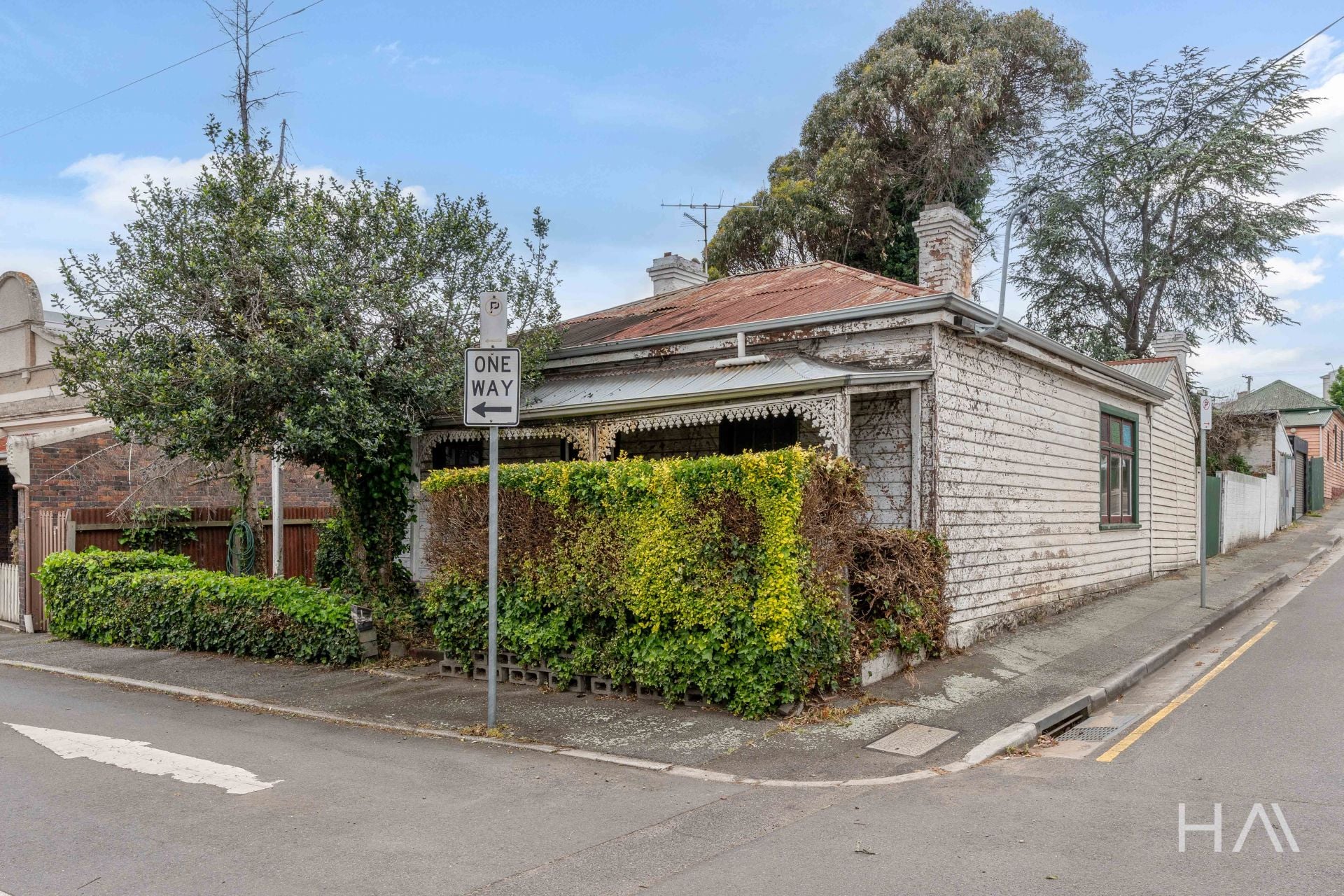 13 Crown Street Launceston, Launceston - Thumbnail 3