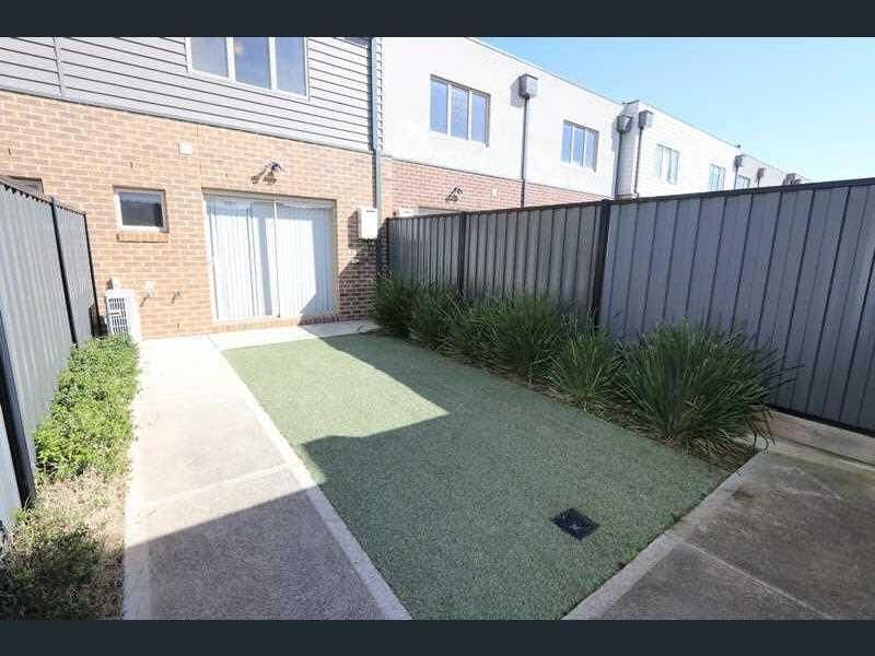 12 Etheridge Lane, Craigieburn