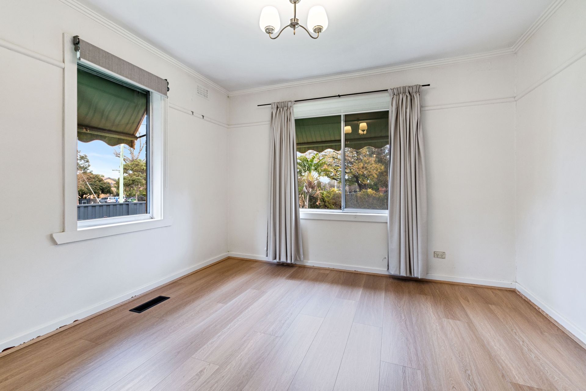 Comfortable Living with a Large Private Backyard