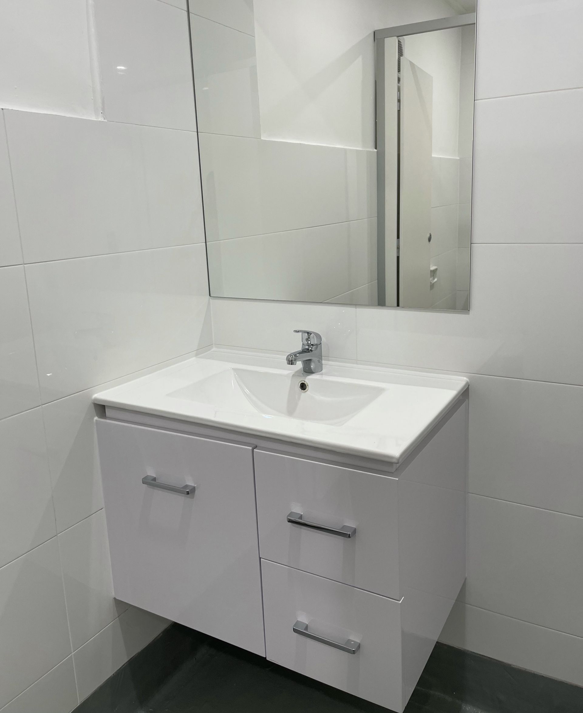 EXCELLANTLY RENOVATED 450SQM WAREHOUSE