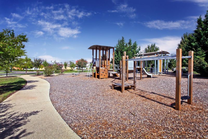 11 Broadway, Caroline Springs - Thumbnail 8
