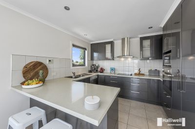 2/27 George Street, Devonport, Devonport - Thumbnail 2