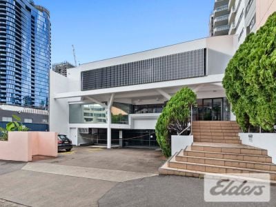 PLUG & PLAY SOUTH BRISBANE FITTED OFFICES!