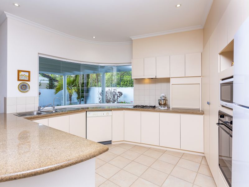 Real Estate For Sale 18 Scenic Crescent South Perth Wa