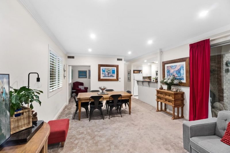 2/125-127 Mona Vale Road, St Ives