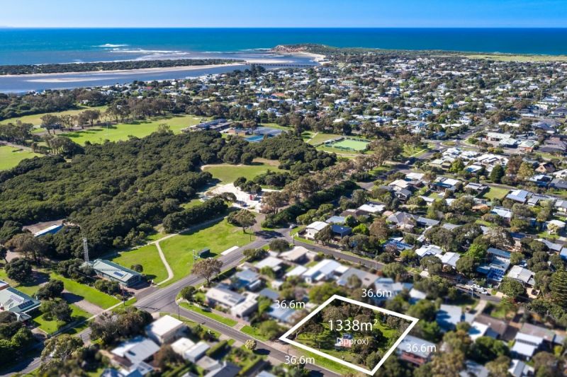 3 & 5 Saratoga Avenue Barwon Heads VIC, Barwon Heads - Thumbnail 2