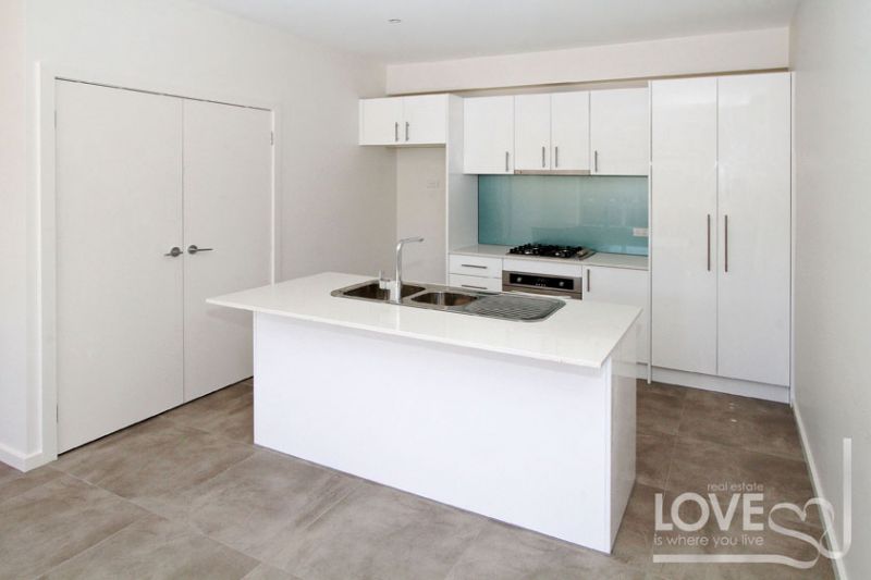 3/46 Barry Street, Reservoir