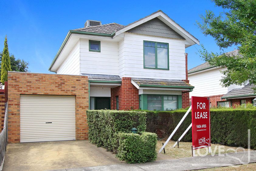 BEAUTIFULLY PRESENTED AND IN A GREAT LOCATION!