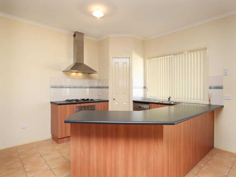 13 Park Lane, Taylors Hill - Thumbnail 3