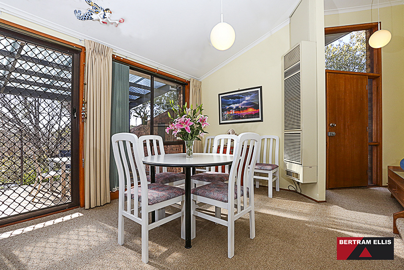 8 Casey Crescent, Calwell - Thumbnail 3