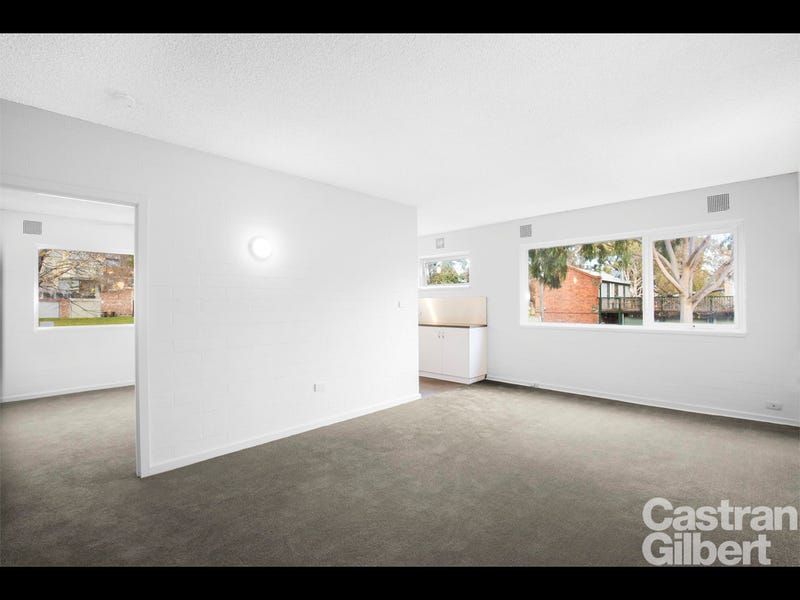 1/44 Gatehouse Street, Parkville - Thumbnail 2