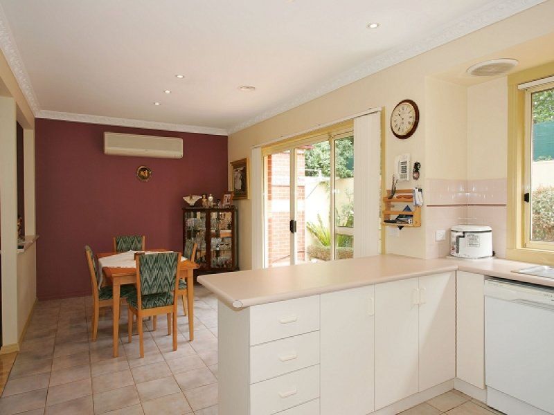 2/15 ROSE STREET, Altona - Thumbnail 4