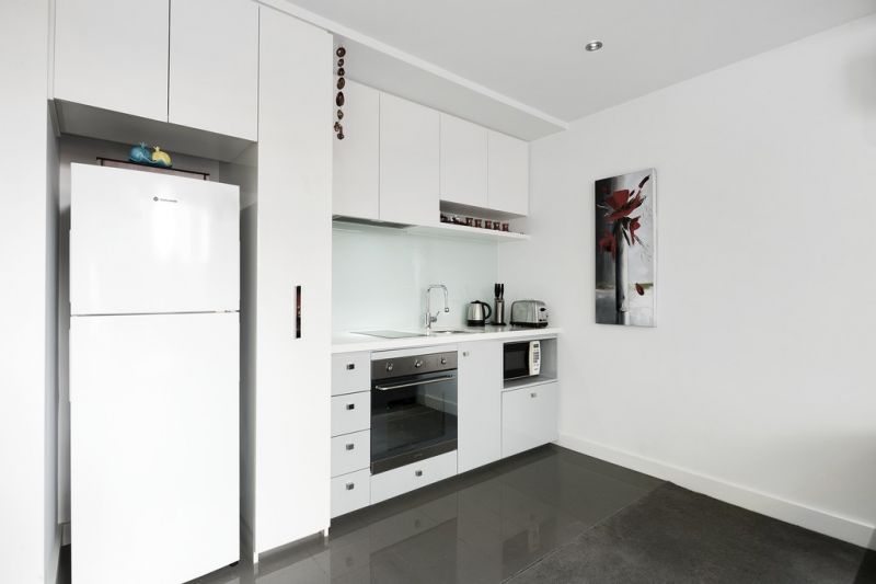 114/1011 Toorak Road, Camberwell - Thumbnail 2