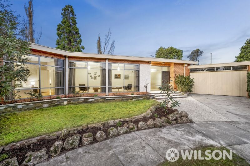 2 Wimbledon Court ST KILDA EAST VIC, St Kilda East - Image 1