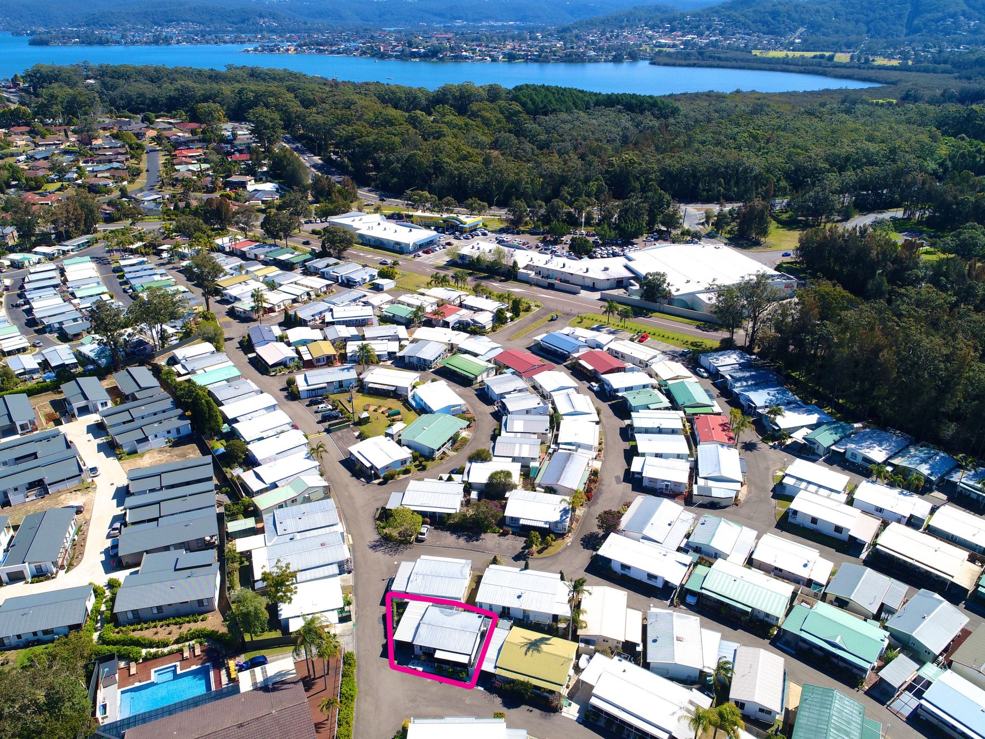 5 Fifth Avenue Broadlands Estate, Green Point Smith Property Agents