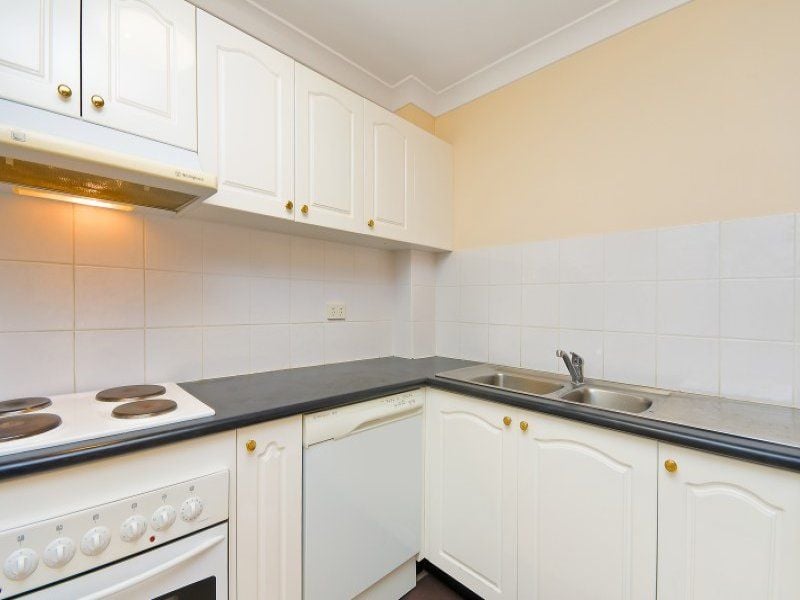 17/61 Glencoe Street, SUTHERLAND, Sutherland - Thumbnail 3
