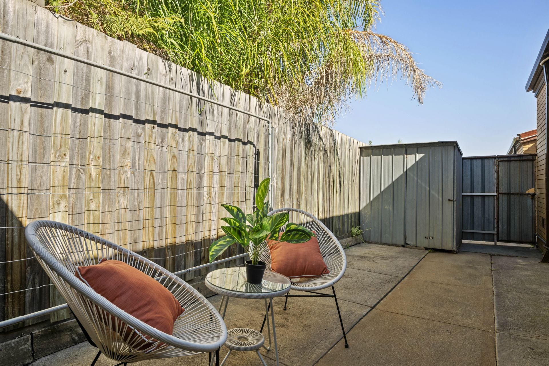 A Stylish Abode In A Peaceful Location