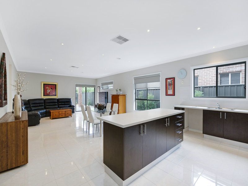 44 Panton Gap Drive SOUTH MORANG, South Morang - Thumbnail 7