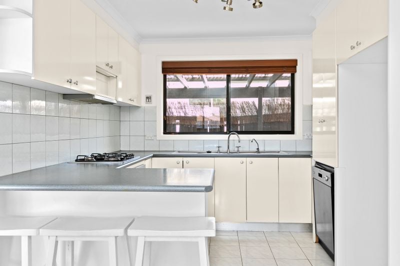 43 Hawkes Drive, Mill Park