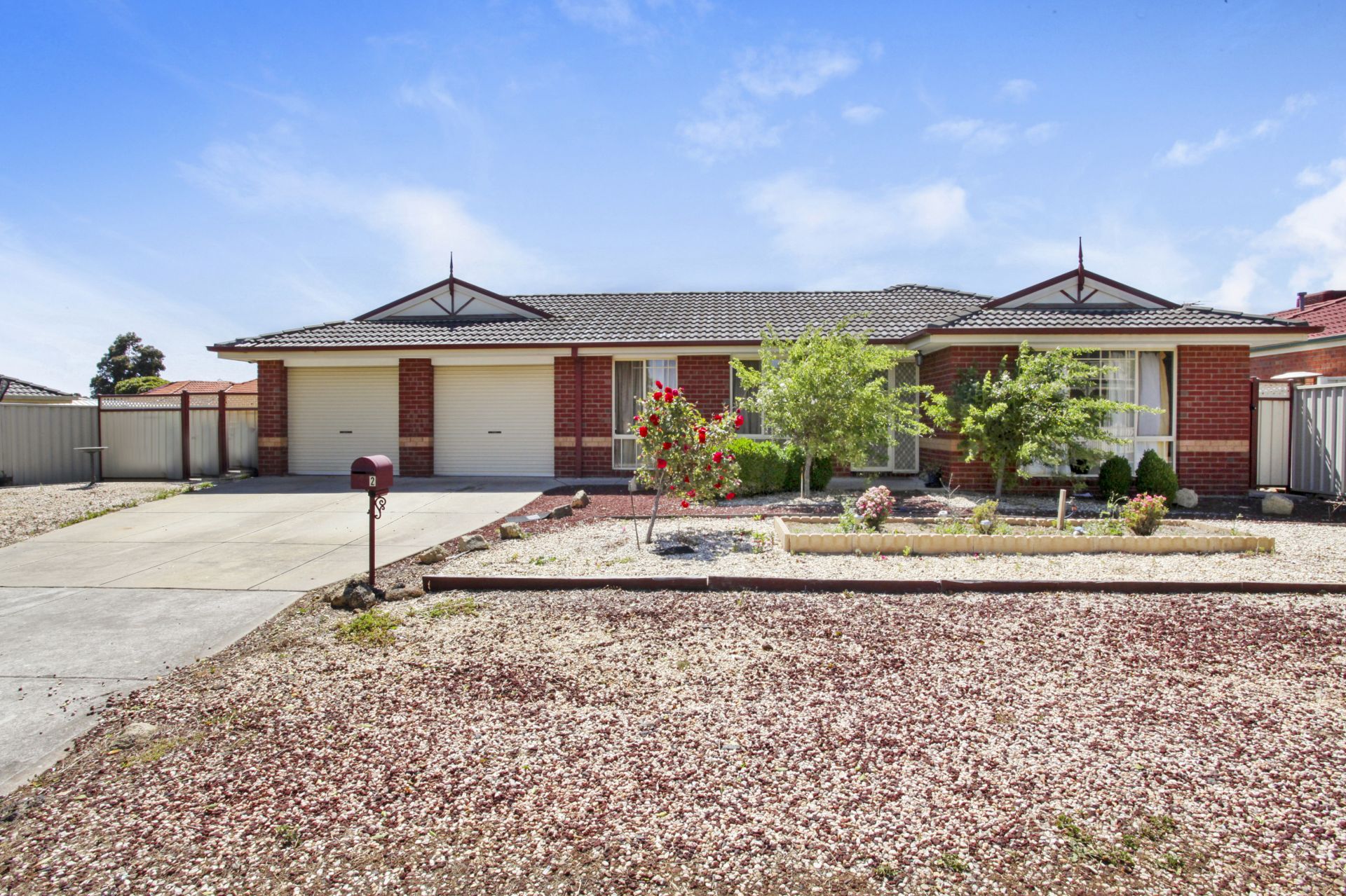 2 Moreton Close, Caroline Springs - Thumbnail 4