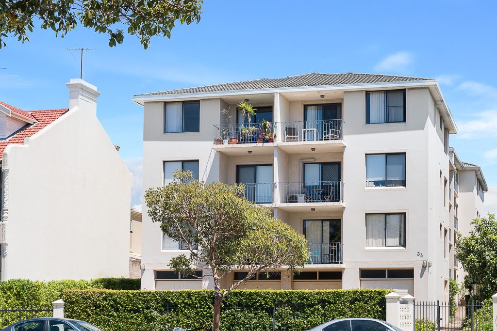 SOLD - Light and Style in a Top Floor Apartment