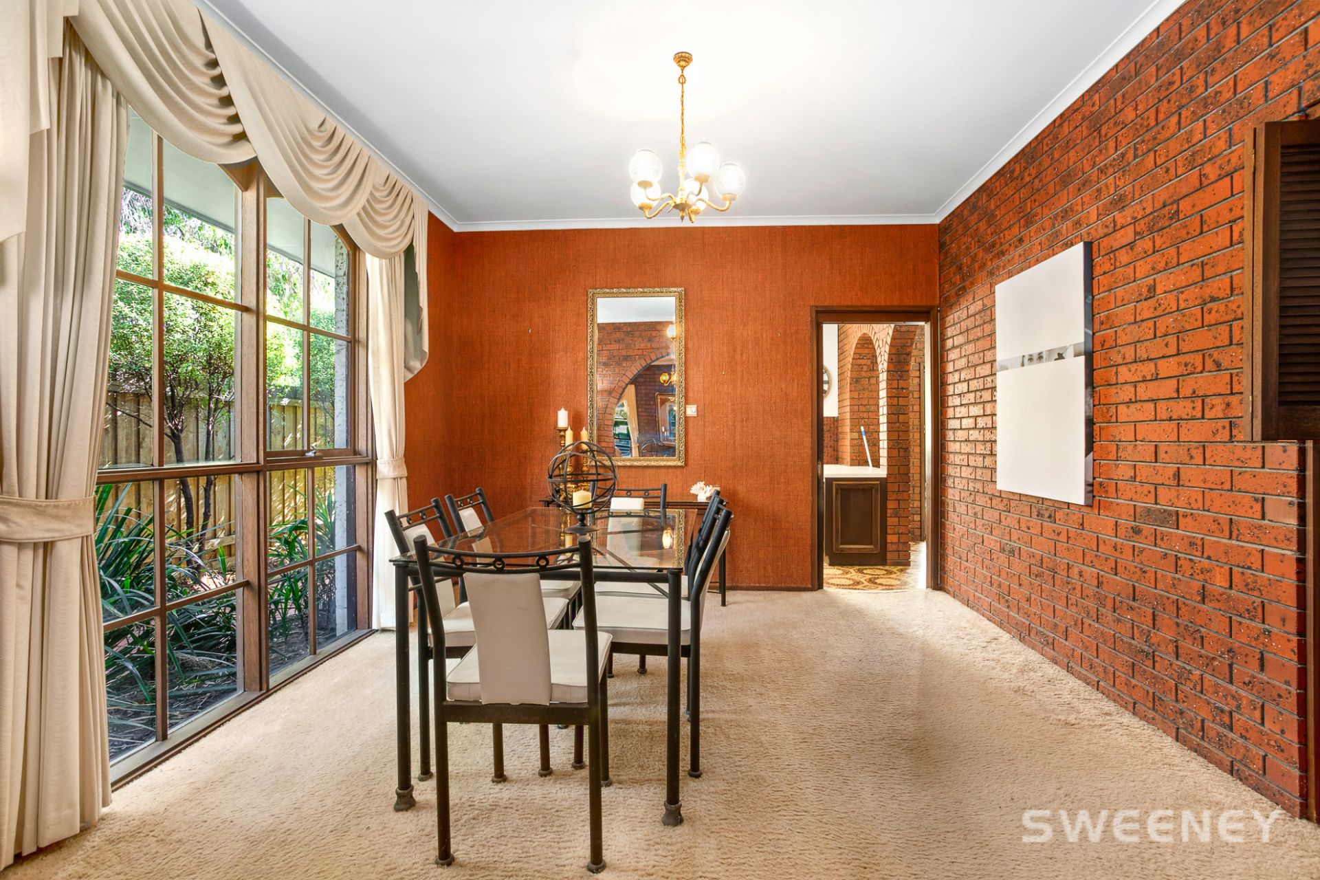 39 Somers Parade, Altona - Thumbnail 3