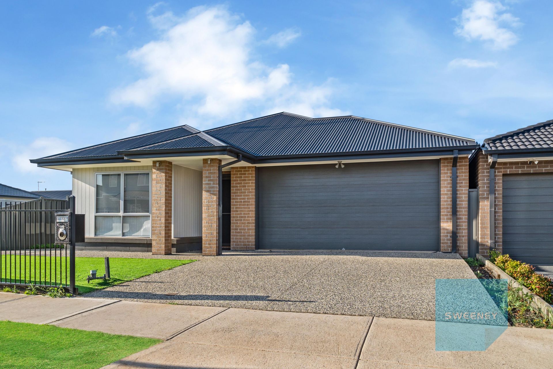 32 Livingston Drive, Rockbank - Thumbnail 2