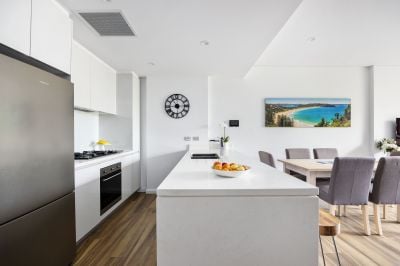 Dee Why - 277/16 Oaks Avenue