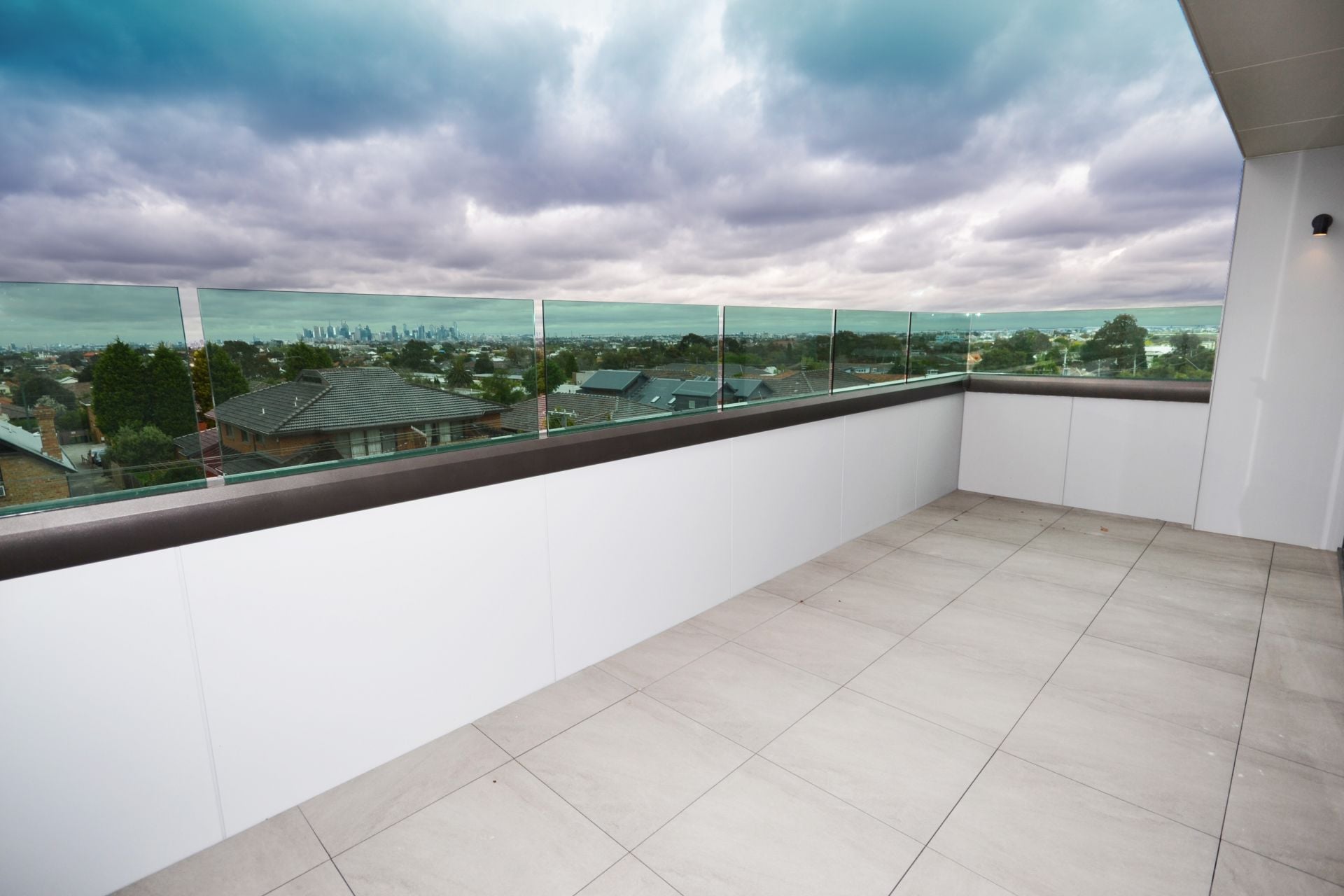 PRIME PRESTON LIVING WITH UNINTERRUPTED CITY VIEWS