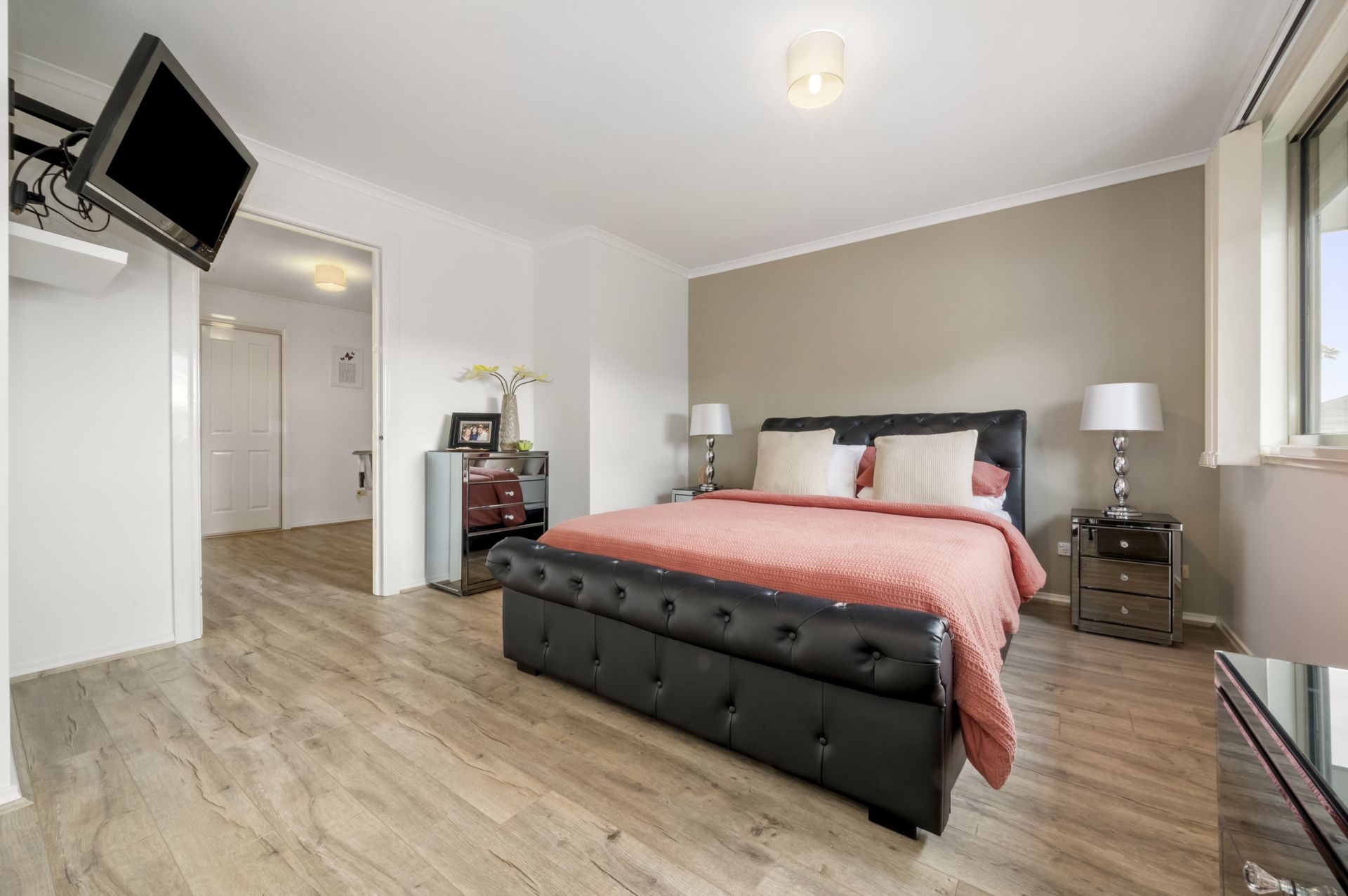 STUNNING AND SPACIOUS
