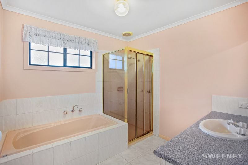 12 Markey Court, Altona Meadows - Thumbnail 5