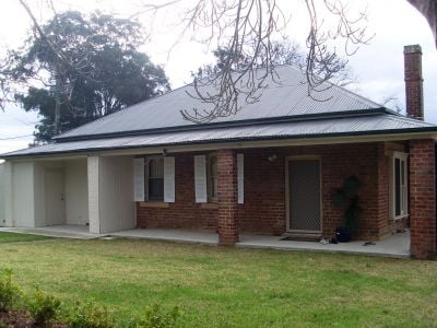 Renovated One Bedroom Flat