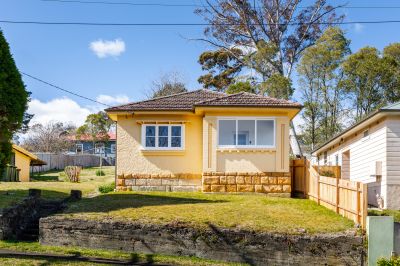 9 Dora Street, Katoomba