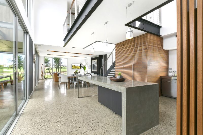 39 Gleneagles Close, Torquay - Thumbnail 3