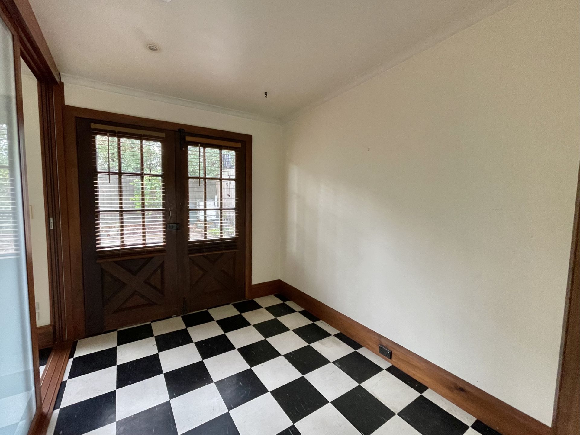 Stunning Federation Californian Bungalow In The Ideal Location!