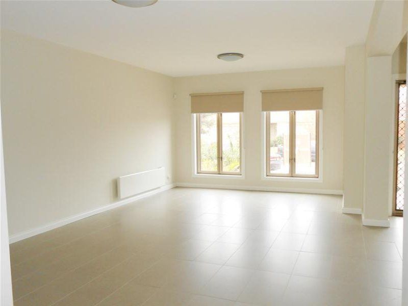 Spacious townhouse!