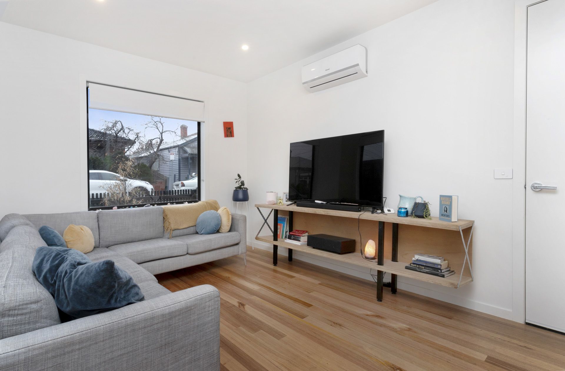 19 Swan Street, Footscray - Thumbnail 3