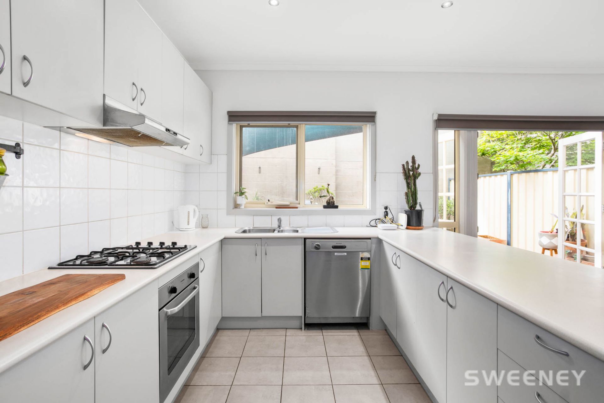 2/25 Ailsa Street South, Altona Meadows - Thumbnail 6