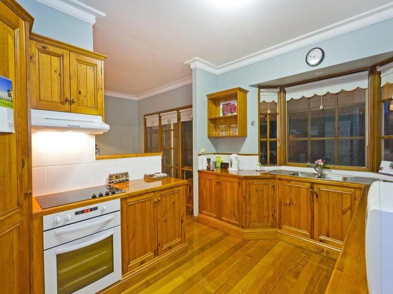 13 Riviera Crescent OCEAN GROVE VIC, Ocean Grove - Thumbnail 6