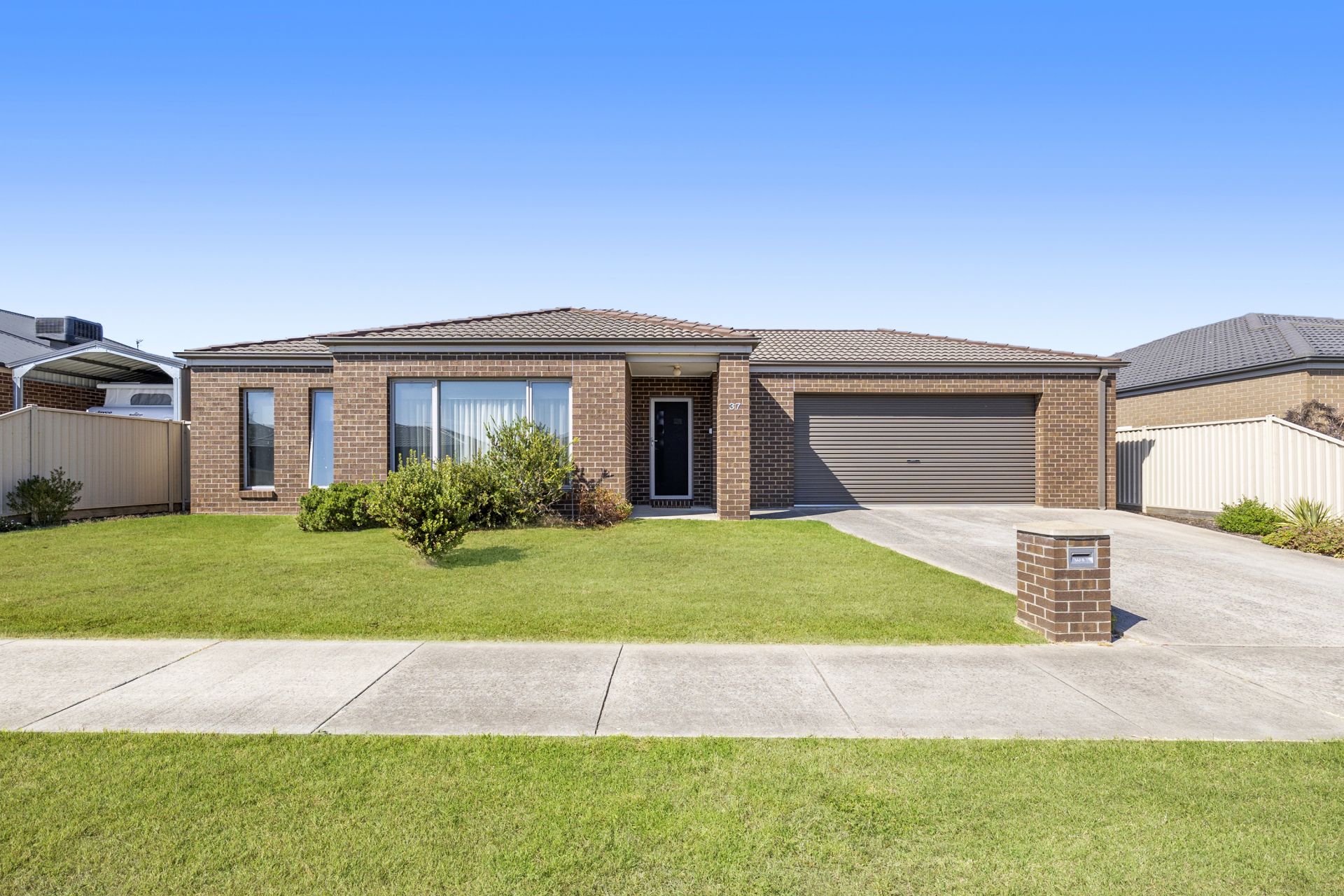 37 Ascot Gardens Drive, Delacombe, Delacombe, Delacombe - Thumbnail 2