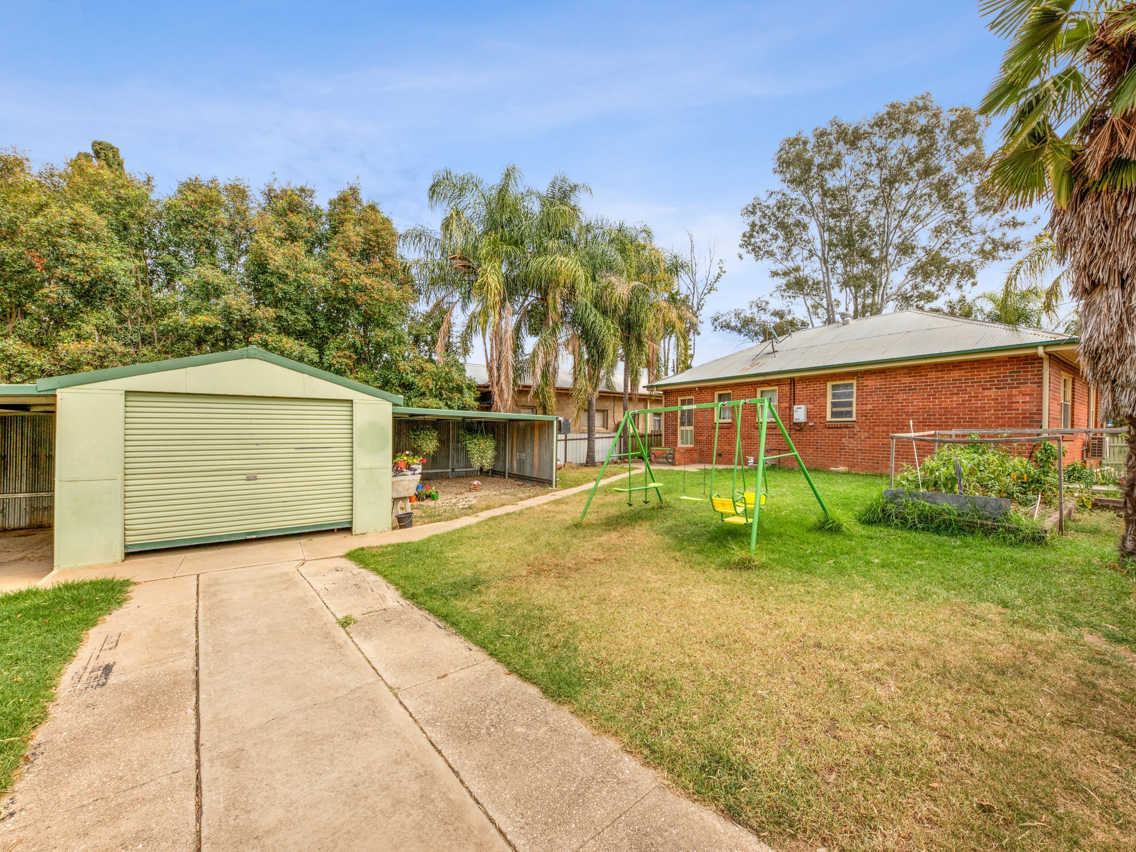Real Estate For Sale 242 Honour Avenue Corowa , NSW