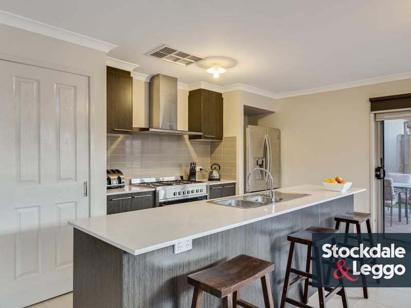 93 Brinkhill Drive MERNDA, Mernda - Thumbnail 8